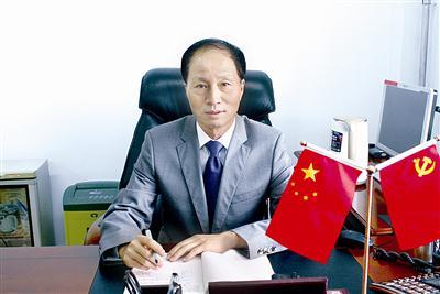 景行無私“打鐵人”