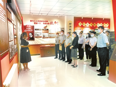 推動(dòng)廉潔建設(shè)融入社會(huì)治理